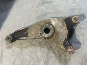 69720-20a01 Suzuki Rg 500 / 400 Rg500 Rg400 Rear Brake Caliper Bracket - Best Deal