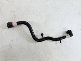 1501325-00-c Tesla 2021 - 2023 Model 3 Radiator Hose Outlet Oem