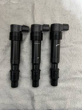 1749 Triumph 13-15 Street Triple Rignition Coils Coil Spark Plugcaps