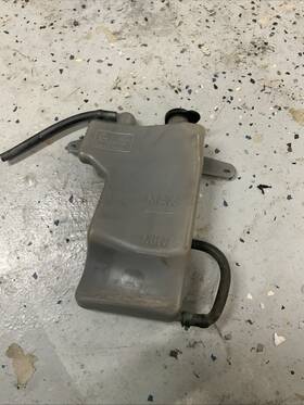 2108590 Triumph Oem Coolant Bottle St Sprint 1050 2005 - 2011