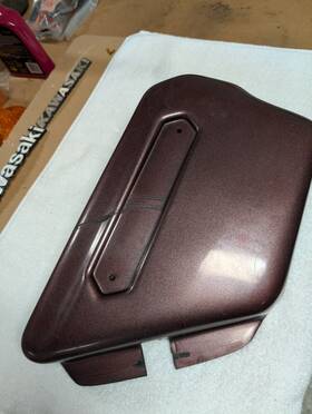 83-7304 Triumph 1979-82 Right Side Cover / Panel Bonneville 750 Tr7 T140 In Vgc