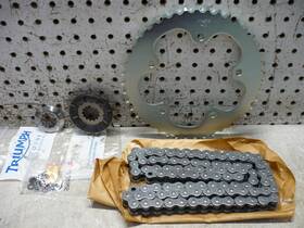 T2017230 Triumph 02 05 Bonneville T100 Chain And Sprocket Kit Oem