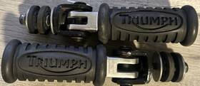 T2081044 Triumph T2081043/t2081044 Oem Rear Footrest Pair 1759