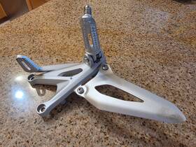 T2082594 Triumph Rh Rearset With Foot Peg And Brake Pedal Speed Triple 1200 Rx