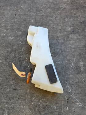T2100463 Triumph 97-01 2000 Daytona 955 Coolant Tank Reservoir Overflow Bottle