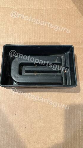 1b003942 Vespa Original Oe 584934 Oem Battery Compartment Base Enclosure Holder Tray Gts 300 Gtv