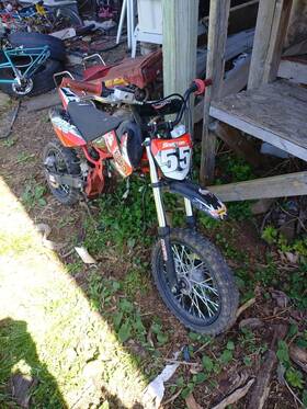 S3-125 X-pro Bolt 125 Dirt Bike. For Parts Or Repair