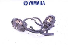 13s-2580u-00-00 Yamaha #877 Left And Right Front Brake Caliper Set R6 Yzfr6 2006-2007