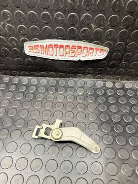 Yamaha 14b-24192-10 2012 09-14 Yzf-r1 Gas Tank Right Side Mounting Bracket Oem 14b-24191-10