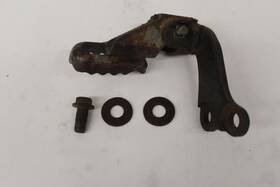 15a-27420-02-90 Yamaha 1982 Xt200j Xt 200 J Left Ftont Foot Peg Stand