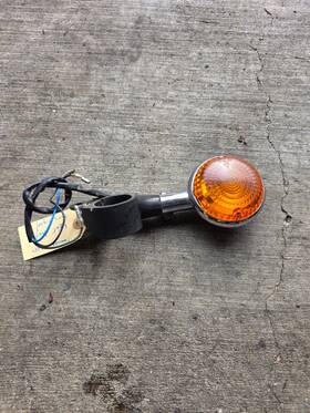 1aa-8330-k9-00 Yamaha 98-07 2001 V Star Xvs650 Front Right Turn Signal Flasher Indicator