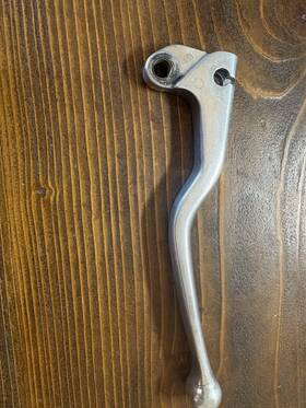 1b2-h3912-00 Yamaha Left Clutch Lever 2005 Ttr125