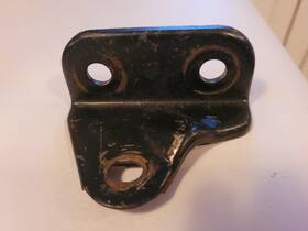 1e61478100 Yamaha 1976 Xt500 Upper Muffler Stay Bracket
