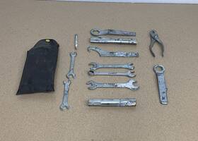 1hx-28100-01-00 Yamaha 92-98 Seca Ii Xj600 Owners Tool Kit With Bag