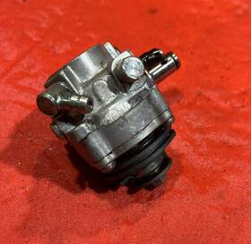 1k8-13101-01-00 Yamaha 1979 Gt Gt80 Oil Pump Assembly