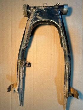 1t1-22110-00-33 Yamaha Tt500 Tt 500 Xt500 Oem 1977 Swingarm Swing Arm