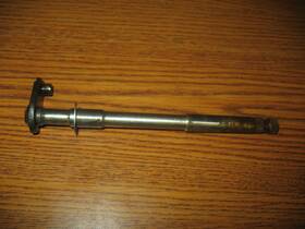 1w1-18101-03-00 Yamaha 1979 Yz125 Gear Shift Spindle Shaft Yz 125
