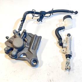 1wd-f580e-00-00 Yamaha 2015 To 2023 Yzf-r3 Rear Brake Master Cylinder And Caliper