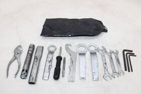 1wg-w2810-00-00 Yamaha 95-07 Yzf600r Oem Stock Tools Tool Bag Kit Set