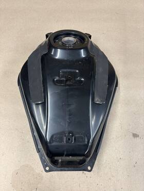 1ws-24110-00-00 Yamaha 2015 - 2017 Fz07 Fz-07 Gas Tank Mt-07 15 16 17 Fuel Cell Mount #0217