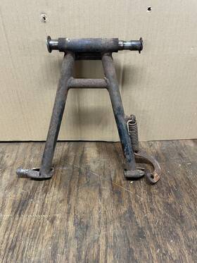 207-27111-00 Yamaha 1972 G7s G6s Center Kick Stand