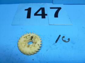 2a6-13178-00-00 Yamaha 1979 Dt125 Oil Pump Drive Gear #2a6-13178-00-00 2a6-13178-00-00 Yamaha 1979 Dt125 Oil Pump Drive Gear #2a6-13178-00-00