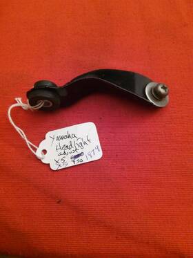 2g2-84318-01-00 Yamaha Xs750 1978 1979 Headlight Bracket Stay