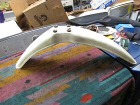 2m4-21511-00-00 Yamaha Oem Dt125 / Dt175 Front Fender