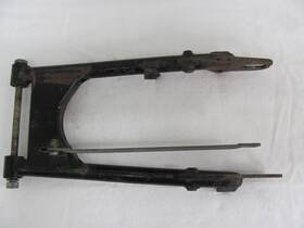 305-22110-00-33 Yamaha 1972 Lt2 100 Swing Arm With Pivot Shaft &tension Bar -