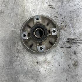 32c-5501 Yamaha Rear Clutch Hub Dt100 32c 5501