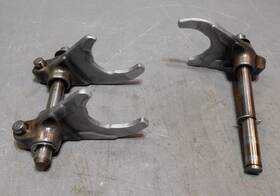 363-18511-00-00 Yamaha Xt500 Tt500 Sr500 Transmission Shift Fork Shifting Forks