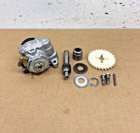 367-13101-00-00 Yamaha Gt80 Mx80 Rd60 Ty80 Engine Oil Pump Assembly /