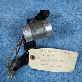 368-83350-60 Yamaha Oem Nippondenso Turn Signal Flasher Relay 12v 27w Dt125b 1975 With Bracket