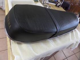 371-2430-02-00 Yamaha 1974 Xs500 Original Seat Very Good Condition