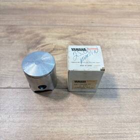 427-11635-01 Yamaha New Oem Nos Piston / Mx100 1974-75 .25mm Over