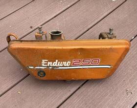 438-21705-01-n7 Yamaha 1974 Dt250 Oil Tank