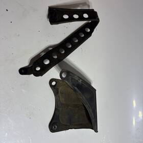 438-22311 Yamaha 74-76 Dt250 Dt360 Dt400 / Chain Guard Set