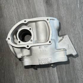 4sr-11311-09-00 Yamaha Genuine Oem Cylinder 68mm Bore Yz250 1996 1997 1998