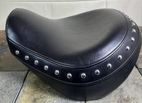 4wm-0097.11 Yamaha Front Seat Black Leather Oem #4wm-0097.11 Studded
