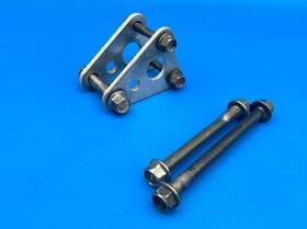 4xl-21425-00-00 Yamaha 1997 Yz250 Motor Mount Mounting Bracket Head Stay Bolts