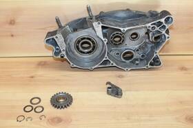 510-15121-00-00 Yamaha 1976 1977 1978 Yz400 Yz 400 Oem Right Engine Motor Case Bottom Gear Box