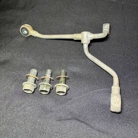 5be-13161-01-00 Yamaha 2002 Yz400f Yz426f Oem Engine Motor Oil Feed Hard Line Strainer