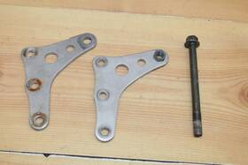 5gr-21425-01-00 Yamaha 98-99 Yz400f Yz400 Wr400f Wr400 And 00-02 Yz426f Wr426fupper Engine Bracket Mounts