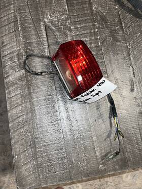 5km-84710-01-00 Yamaha Rear Taillight Lens Kodiak 400 450 4x4 2003-2006 A1
