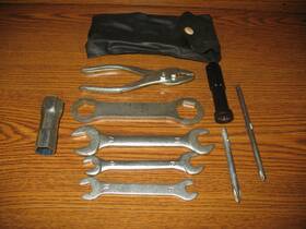5vc-28100-00-00 Yamaha 2009 Tw200 Original Tool Kit Bag Trailway Tw 200 5vc-28100-00-00 Yamaha 2009 Tw200 Original Tool Kit Bag Trailway Tw 200