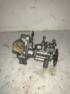 5vy-12421-00-00 Yamaha Oem Take Offs 2005 Yzf-r1 Water And Oil Pump