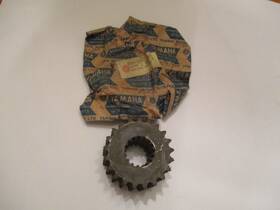 856-17693-10 Yamaha Vintage Nos 1970s Motor Bike Motorcycle Sprocket