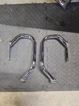 Str-4wm31-10-00 Yamaha Oem Road Star 1 Inch Tubing Engine Guards Pair Chrome