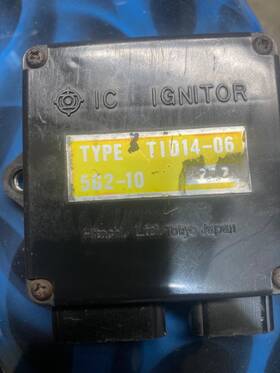 Tid14-06 Yamaha 1982 Xj750 Maxim Cdi Ignitor Oem
