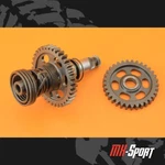 83-84 1984 XR500R Oem Axle Shaft Idle Gear Mechanism. Fixed Price $79.99.
